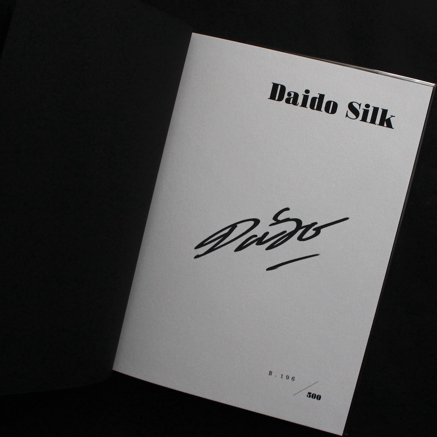 Daido Silk（Black, Signed） - 森山 大道 / Daido Moriyama