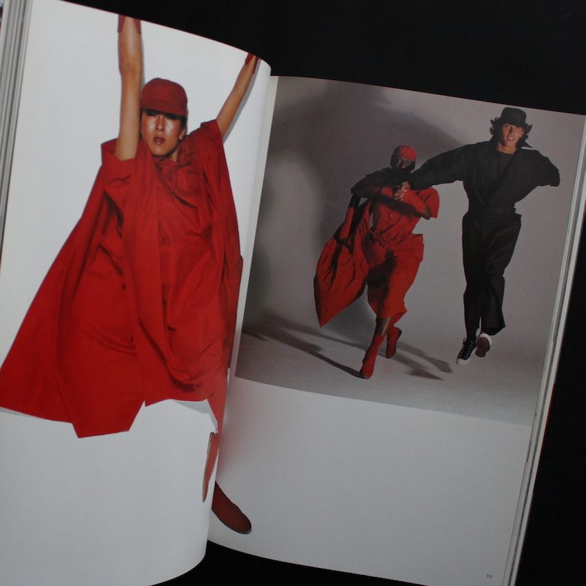 Issey Miyake East Meets West 三宅一生の発想と展開（Eighth Edition