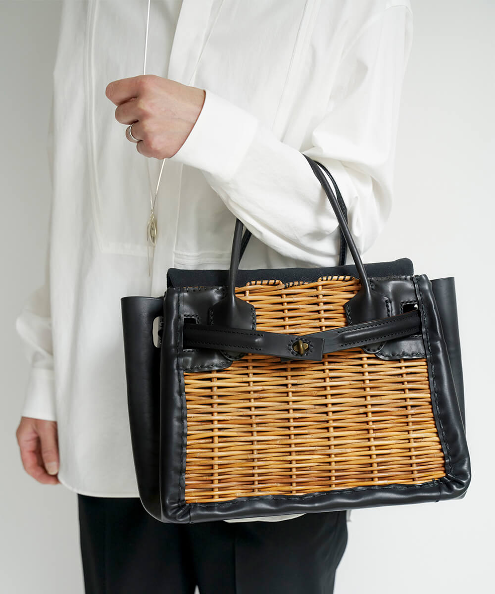 ebagos オイルショルダー・ベルトバッグトート型 BLACK（スタイリスト