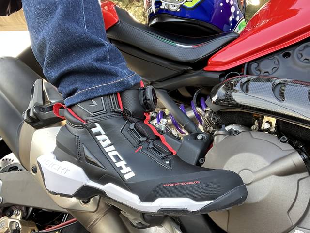 商品インプレ】RSタイチ DRYMASTERアローシューズを履いてみた