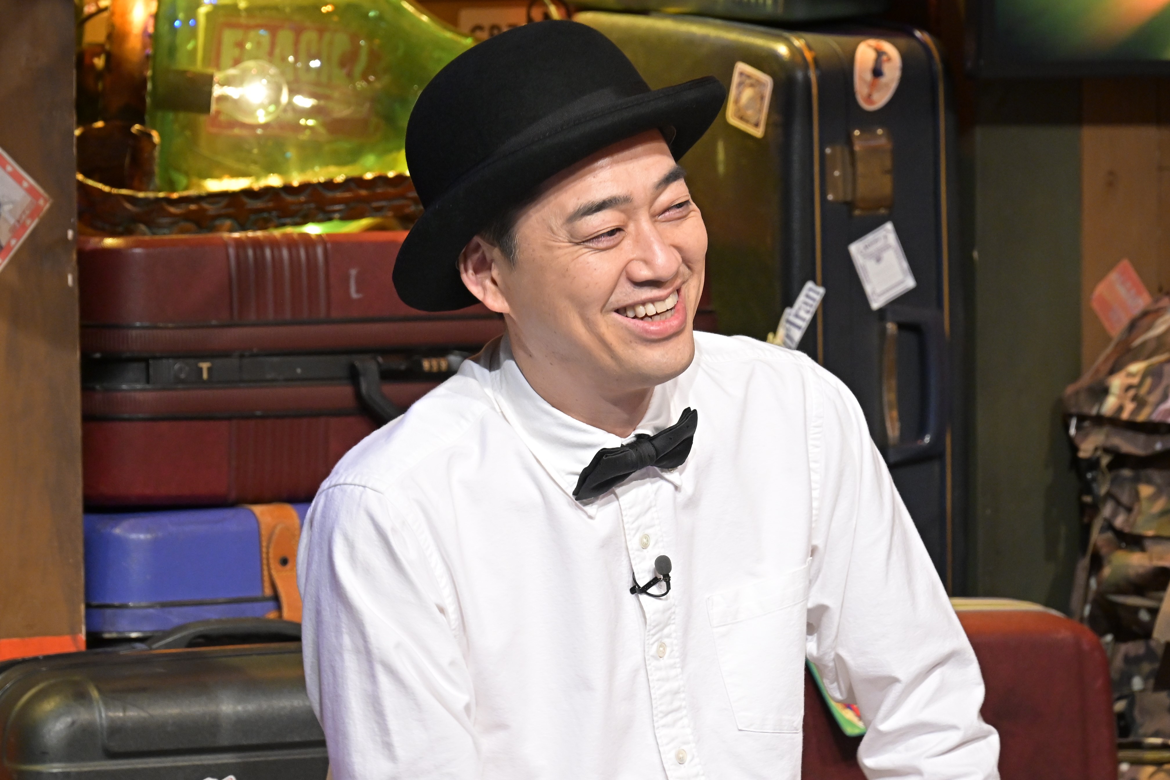 MCの松本人志・設楽統・小池栄子と情熱的な旅人たちがディープな世界を