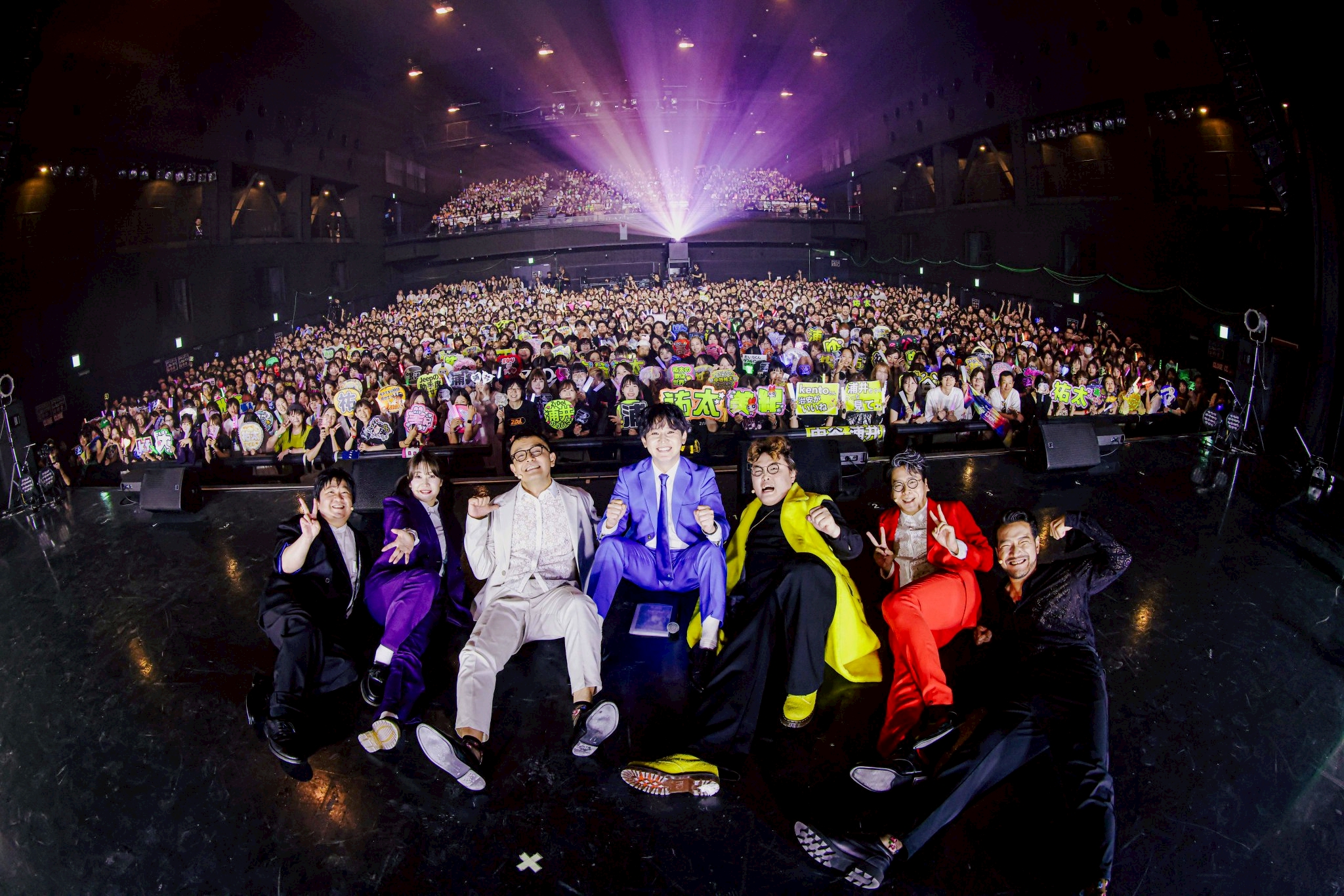 ZiDol ワンマンライブツアー | 超満員のZepp Nambaでプロデューサーの