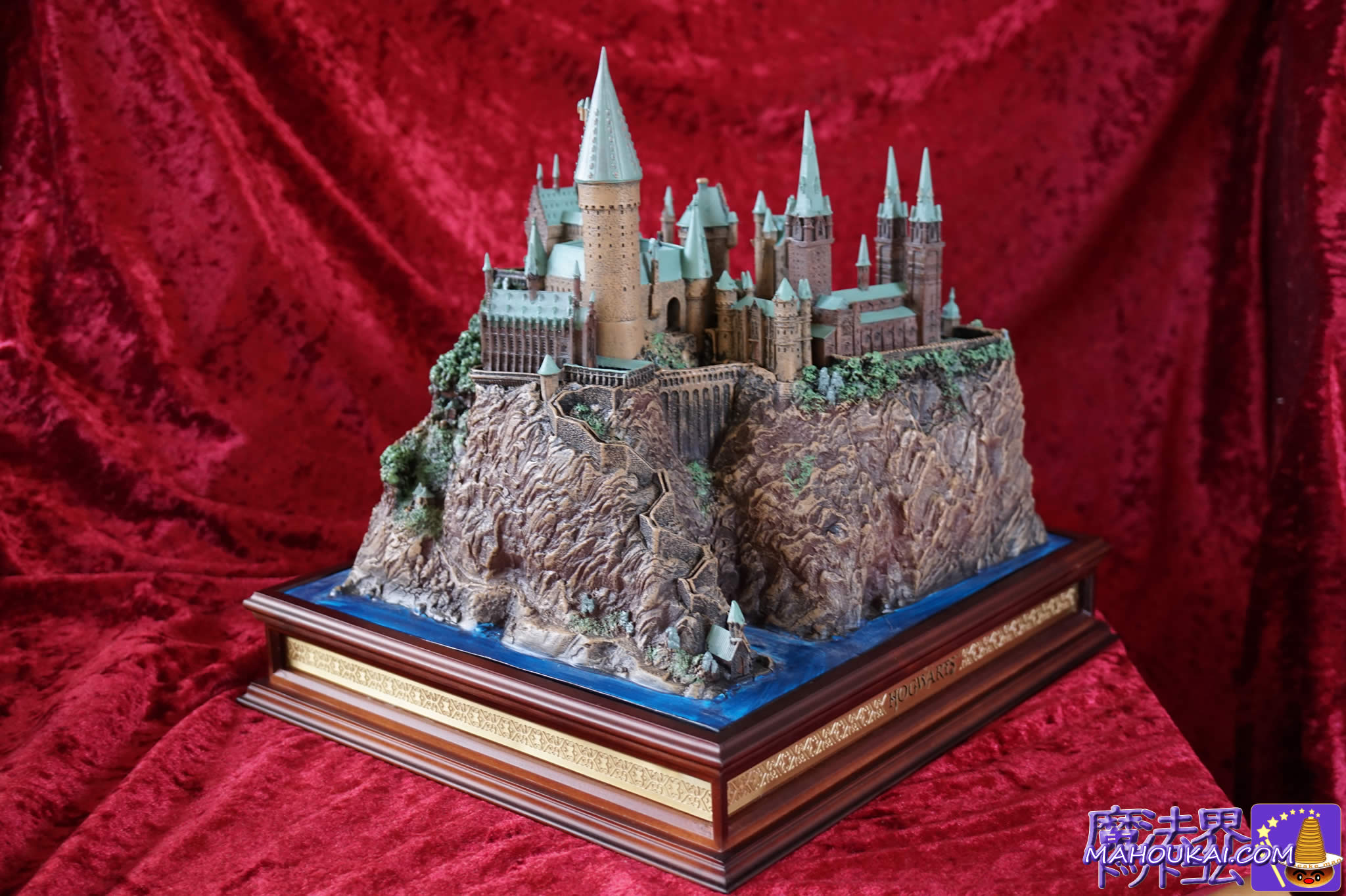 ホグワーツ城を自分の部屋に♪ホグワーツ魔法魔術学校の彫刻模型