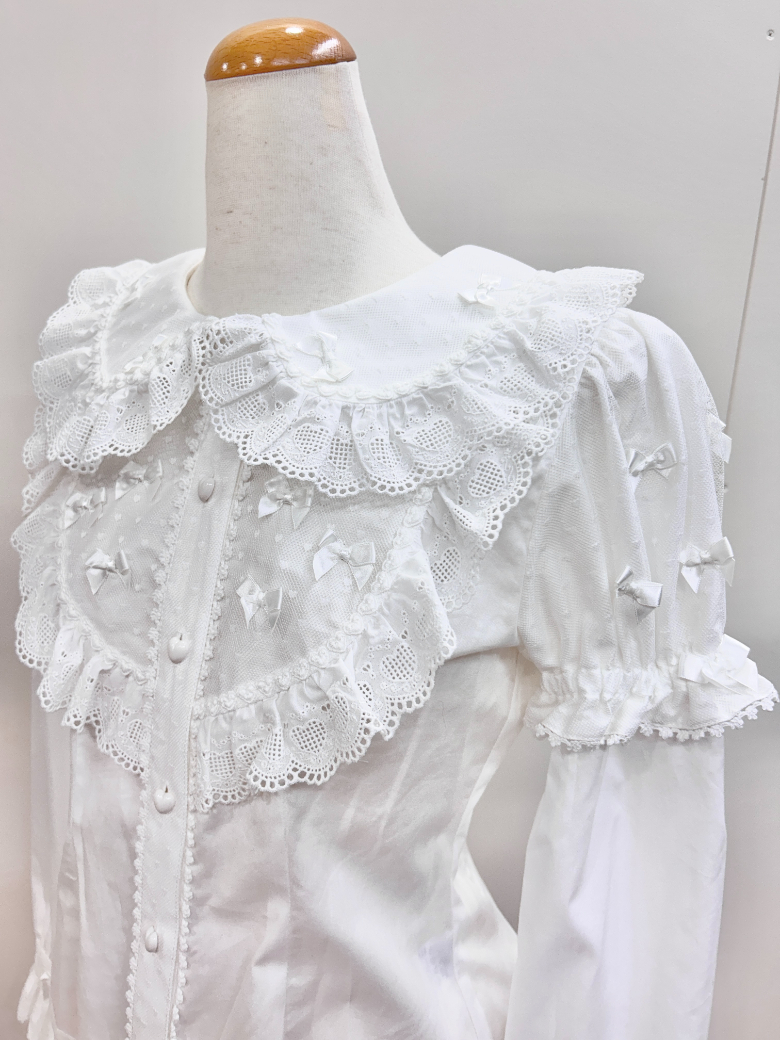 BABY,THE STARS SHINE BRIGHT Chérie de Neige ブラウス - BELSEL