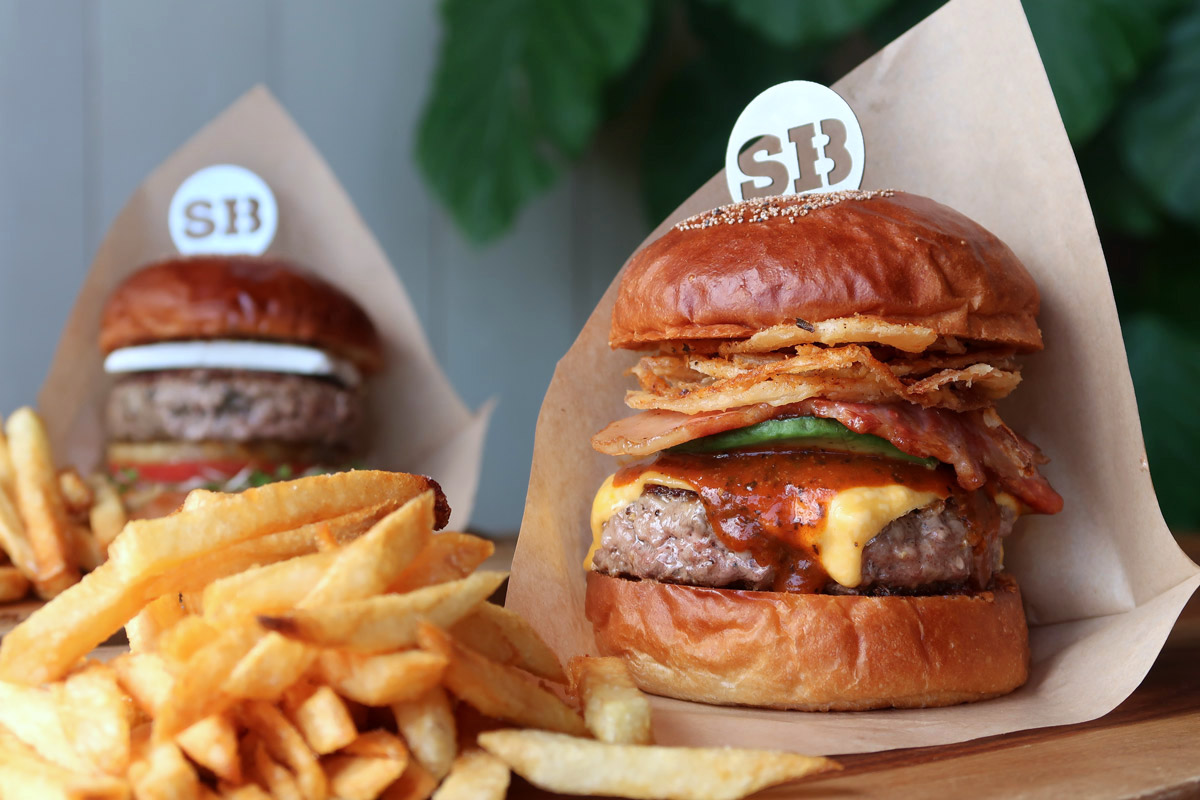 北谷町「Sandbox Burgers」肉厚でウマい！味わいマシマシなアメリカン