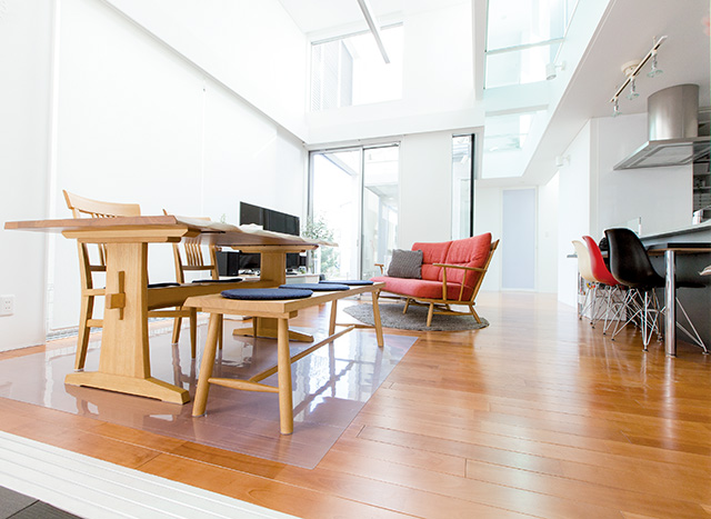 片づけ上手への第一歩！「死んでも床にモノを置かない」ルール | 毎日