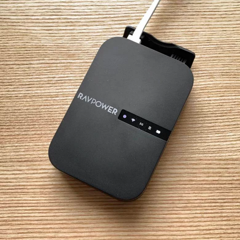 RAVPower FileHub RP-WD009レビュー】モバイルバッテリーとルーター