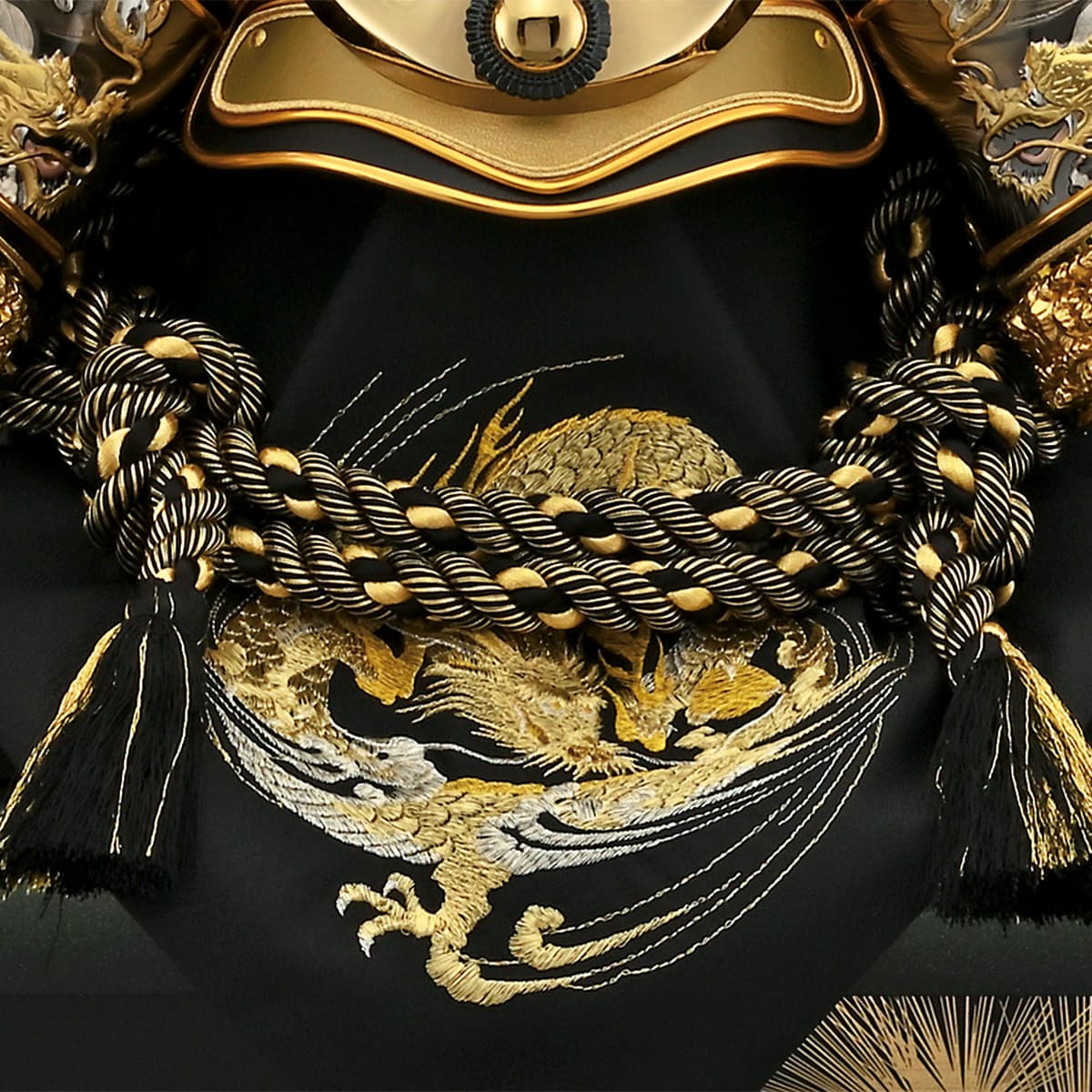 五月人形 着用 コンパクト 兜飾り ミニ おしゃれ 金 モダン 横幅60cm