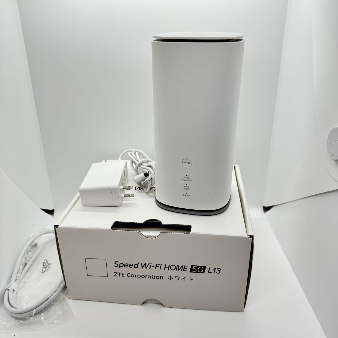 中古品]Speed Wi-Fi HOME 5G L13 [ホワイト] ZTR02 ホームルーター