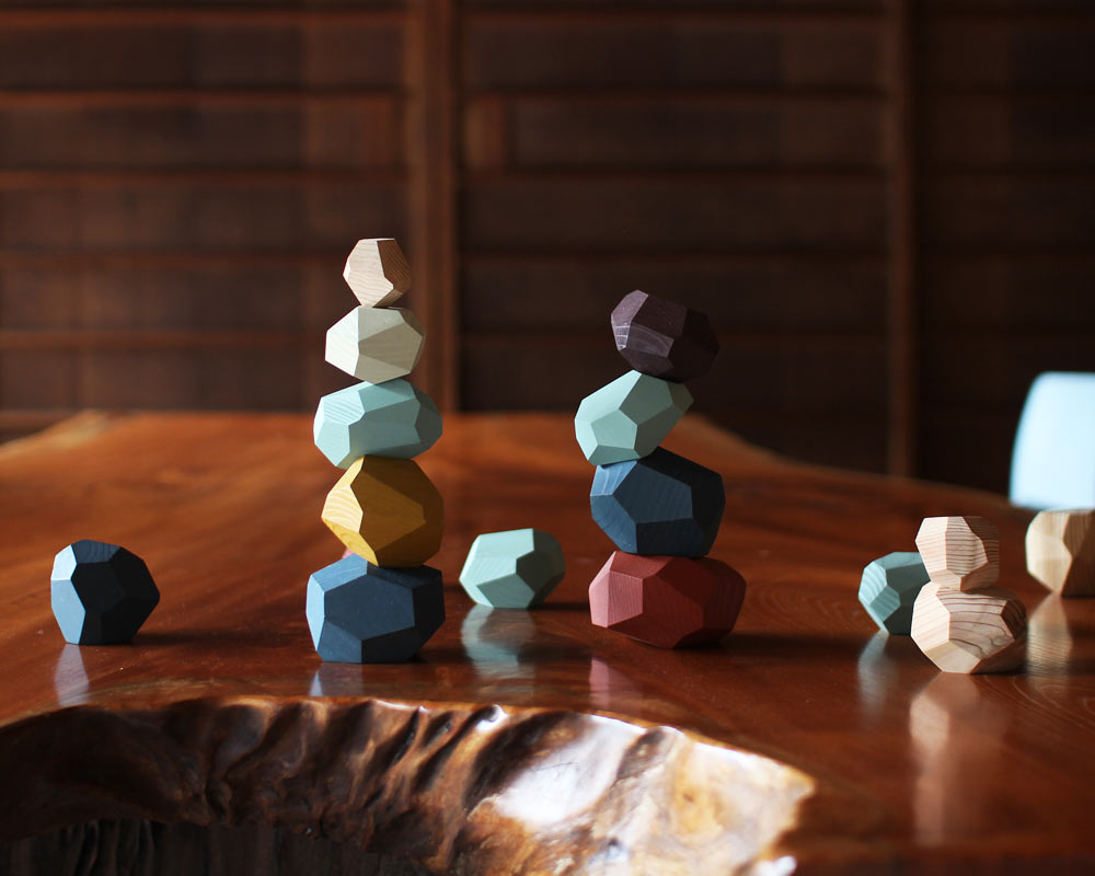 A4/エーヨン｜tumi-isi / つみ石 / 多面体ブロック｜4色｜積み石