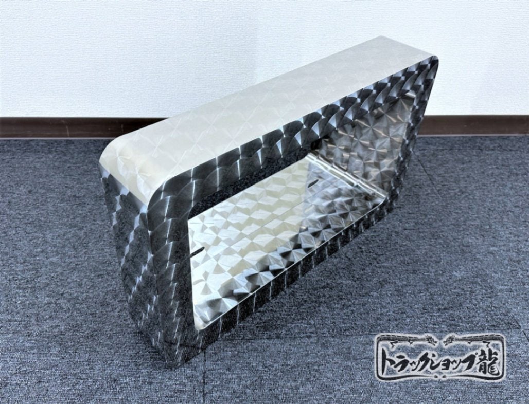 ステンレス 大型 ナンバー枠 鱗柄 角R仕様 奥行10cm 汎用 ナンバー