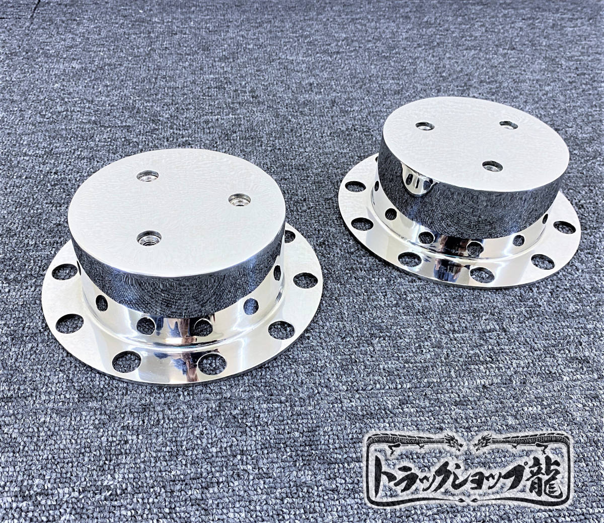オリジナル ステンレス リアハブキャップ 17.5インチ 2個組 センター