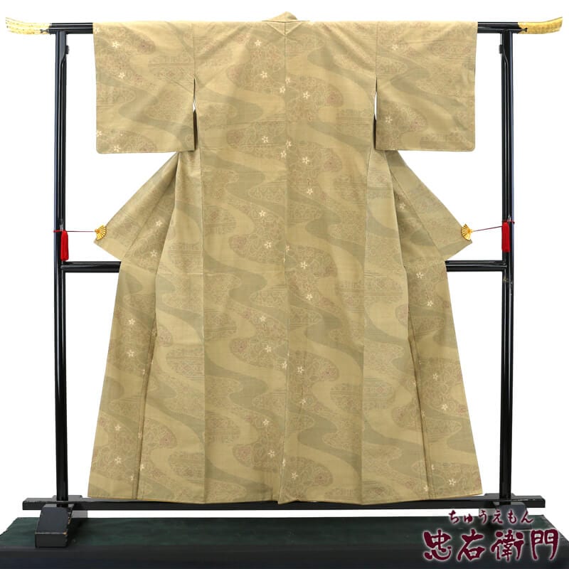 miru様用 奥順 結城紬 躾糸付き 草花文 証紙あり 楽天市場】本場結城紬