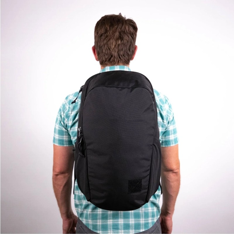 当日出荷可] EVERGOODS CHZ26 - Civic Half Zip 26L Solution Black