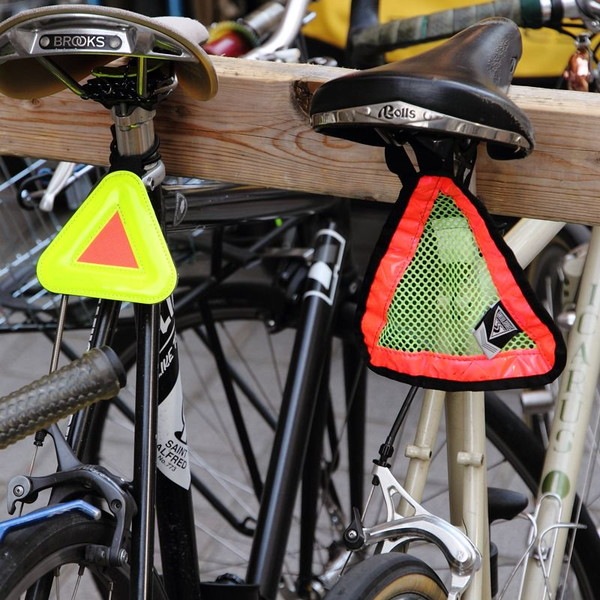 当日出荷可] BLUE LUG triangle reflector silver/black [ブルーラグ]