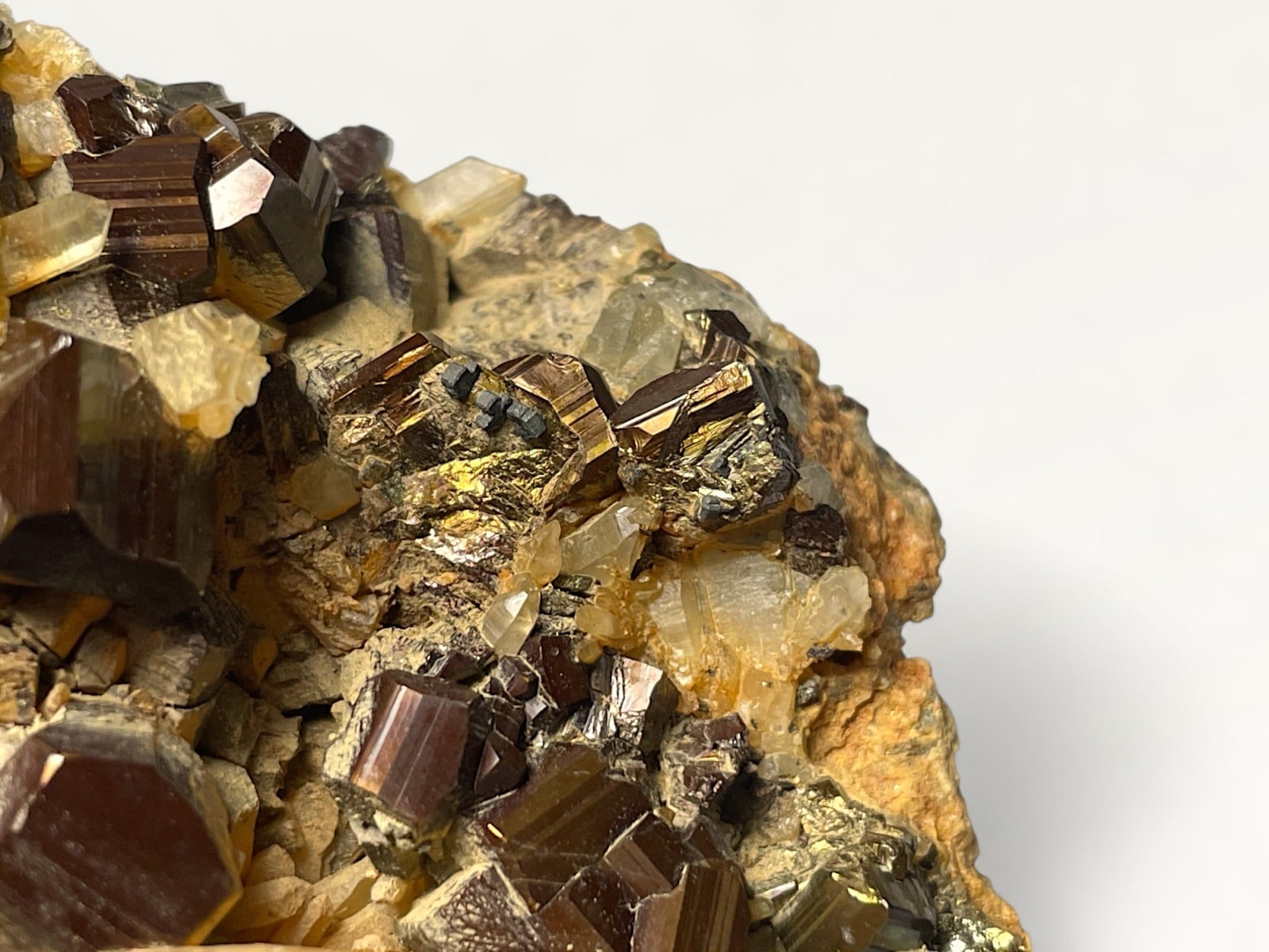 新産地レア! インドネシア産 パイライト/水晶クラスター