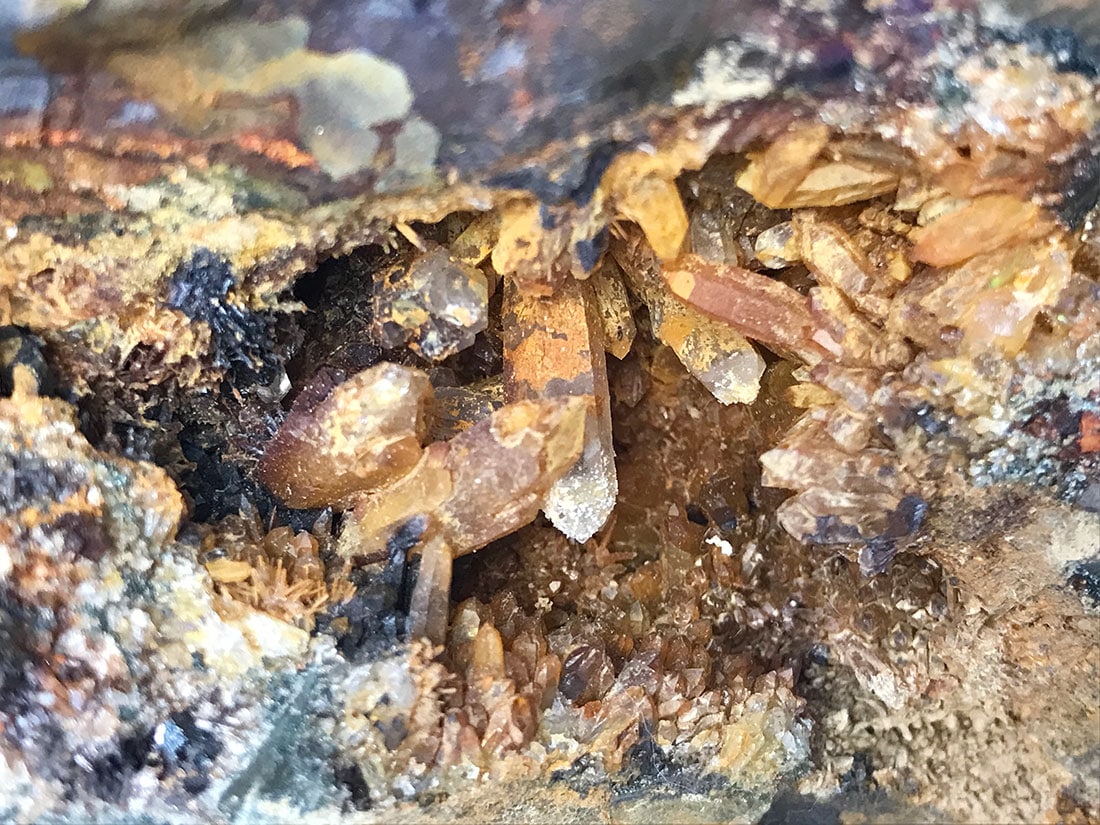 秋田県大仙市荒川鉱山産水晶