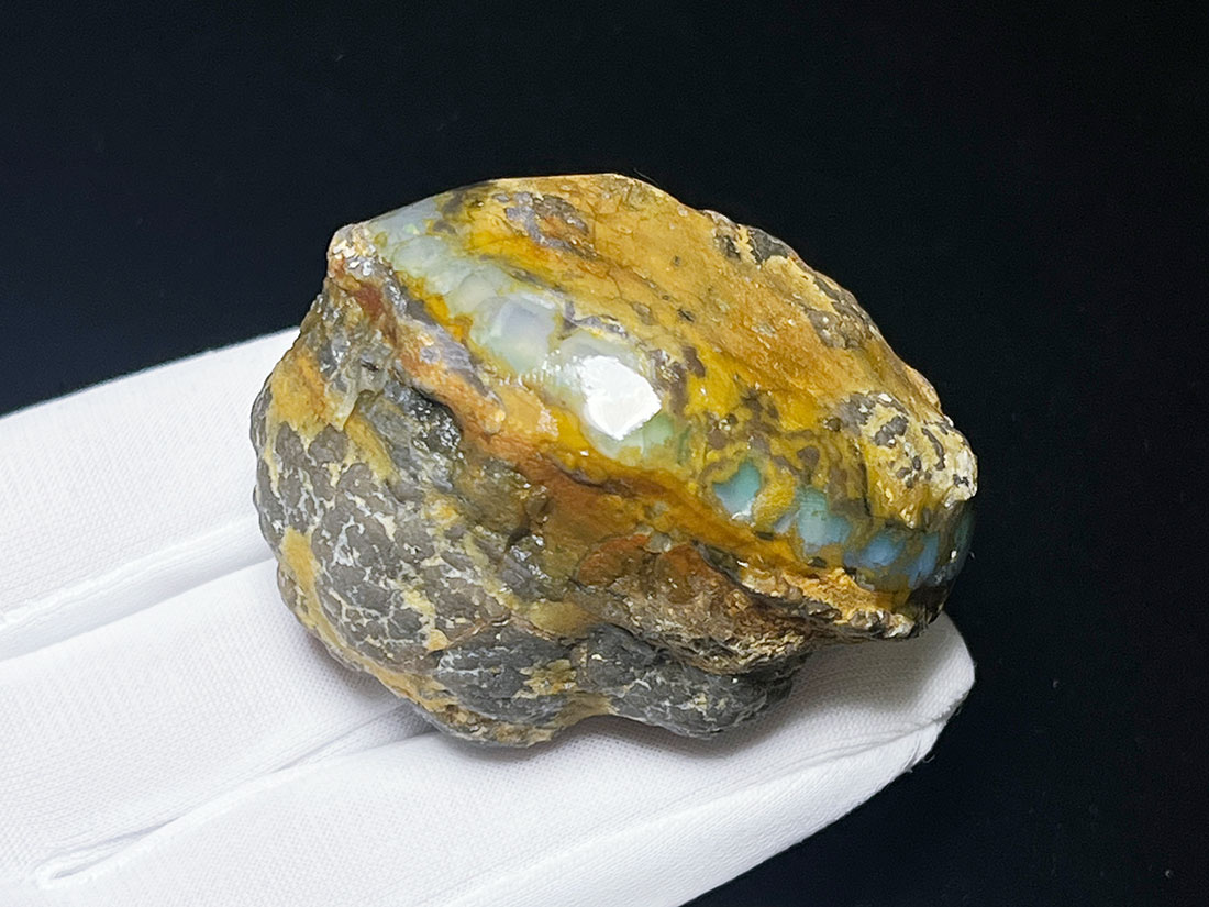 福島県西会津町宝坂産 オパール