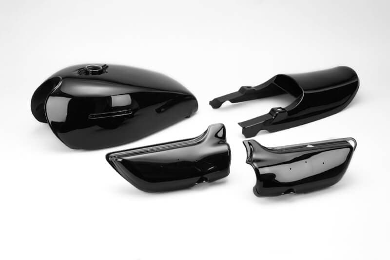 Z1/Z2 ＜ソリッドブラック＞ 外装4点セット (16L) | 車種から,Z1/Z2