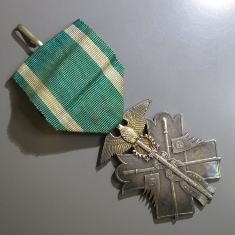 勲章】 功七級金鵄勲章 ケース付 （美品） | すべての商品 | ヤマト