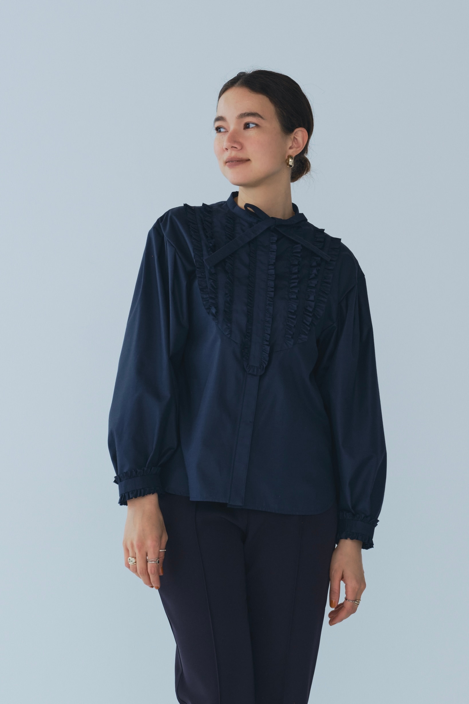 yoriスカラップカラーティアードブラウス ネイビー yori スカラップ