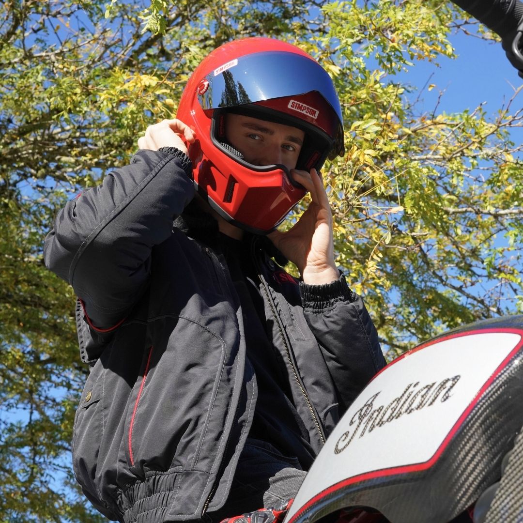 SIMPSON SB15 レッド | SIMPSONヘルメット公認オンラインストア