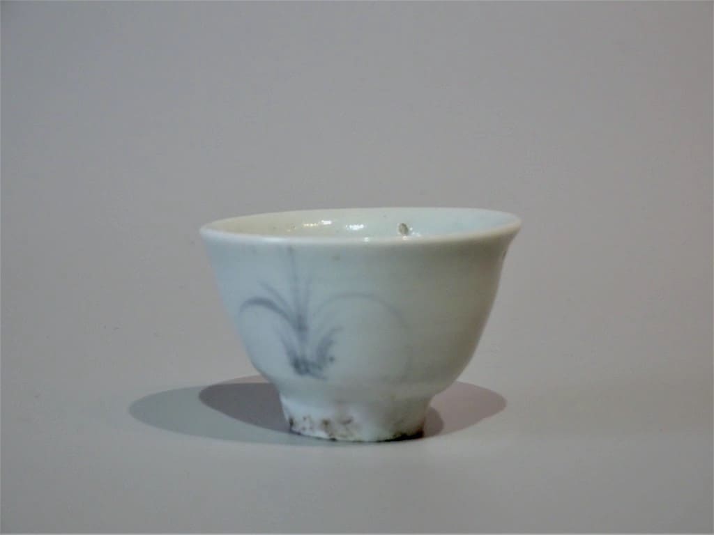初期伊万里秋草文小盃 | 酒器 | 冨江洗心堂オンラインショップ