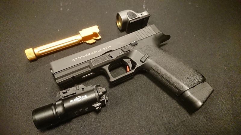 CARBON8 カーボネイト STRIKER-9 CO2 ブローバック ブラック