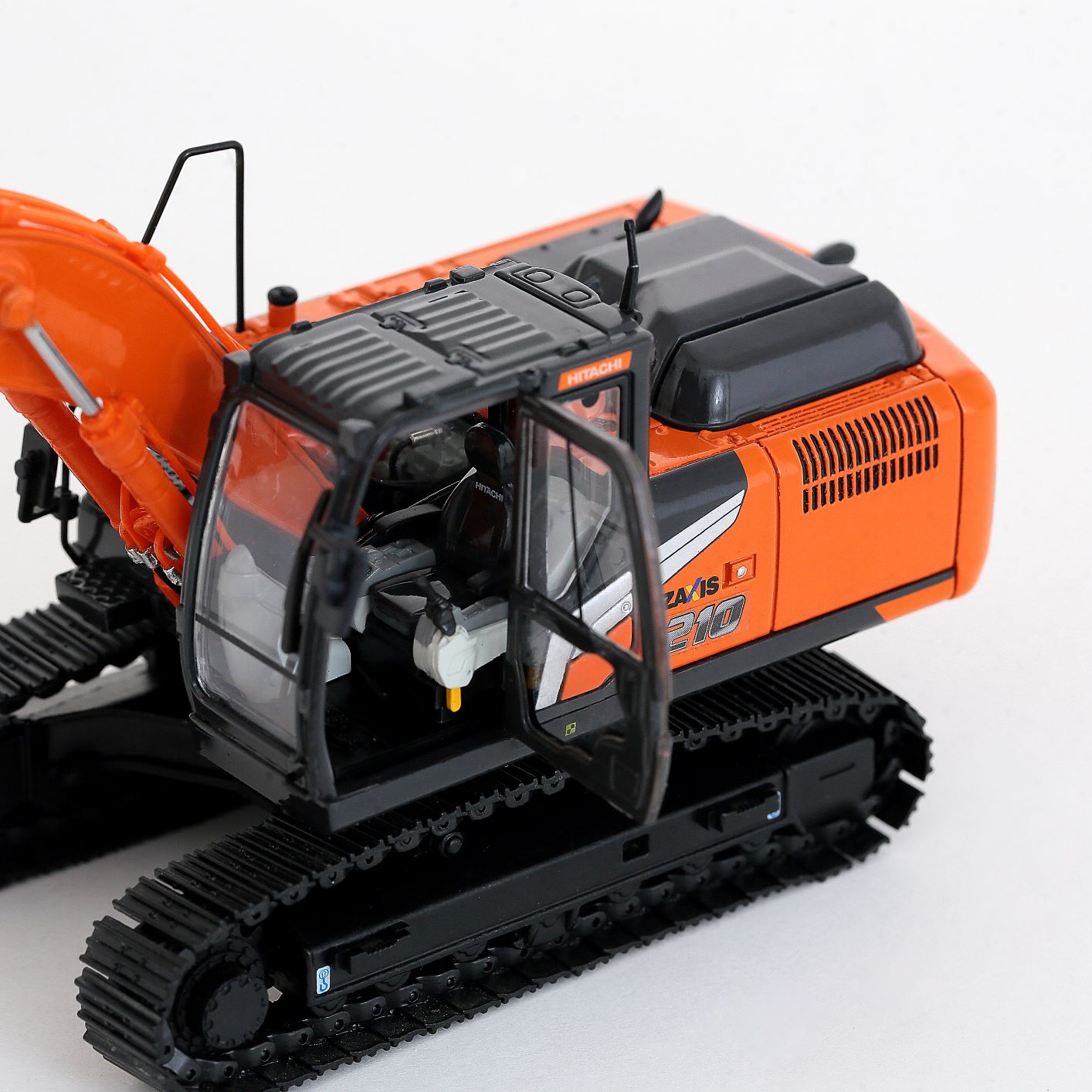 日立建機 油圧ショベル ZX210-7G (アジアモデル) | SCALE MODEL | 日立