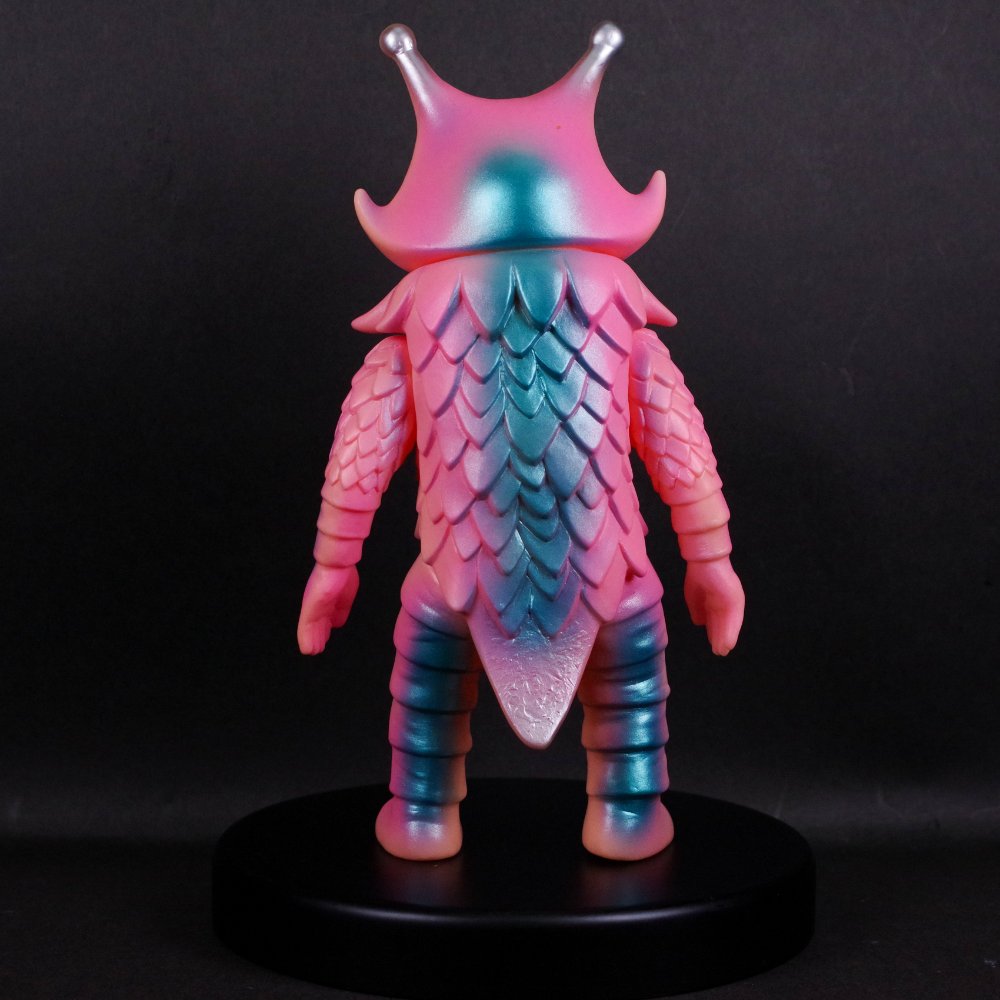 ソフビ/ブルマァク BULLMARK/ウルトラマンレオ/ギロ星獣/ピンク｜墓場