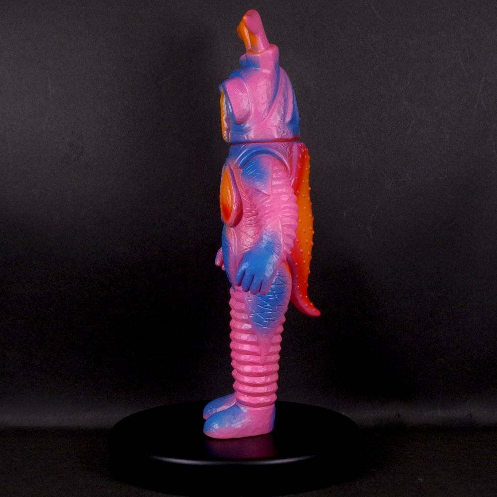 ソフビ/ブルマァク BULLMARK/ウルトラマン/ゼットン/ピンク｜墓場の