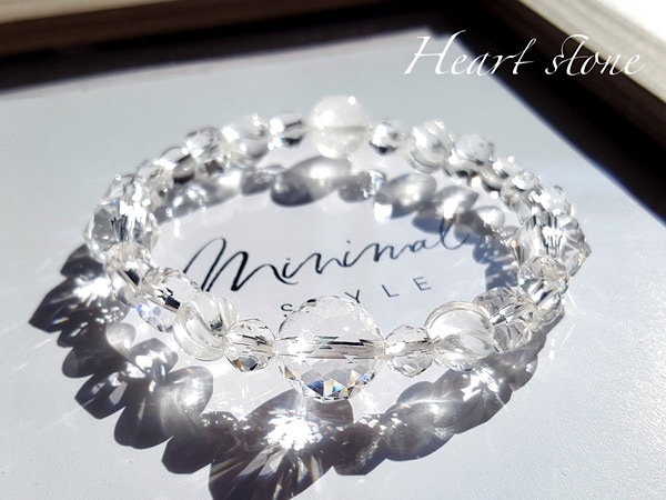 無色透明だからこそ美しい。ヒマラヤ産クリスタル水晶の天然石