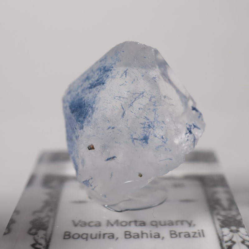 デュモルチェライト入り水晶 | 鉱物標本,タ行,デュモルチェライト