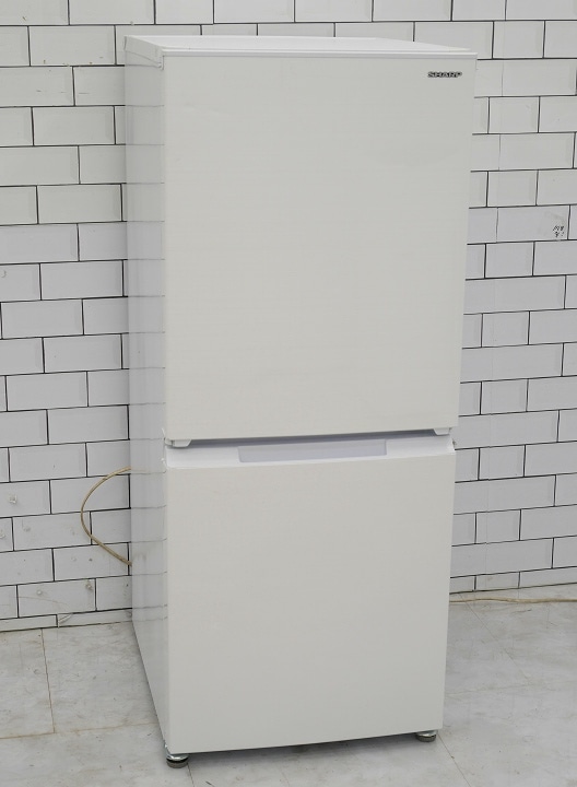 シャープ製2021年式152L中古冷凍冷蔵庫 SJ-D15G-W