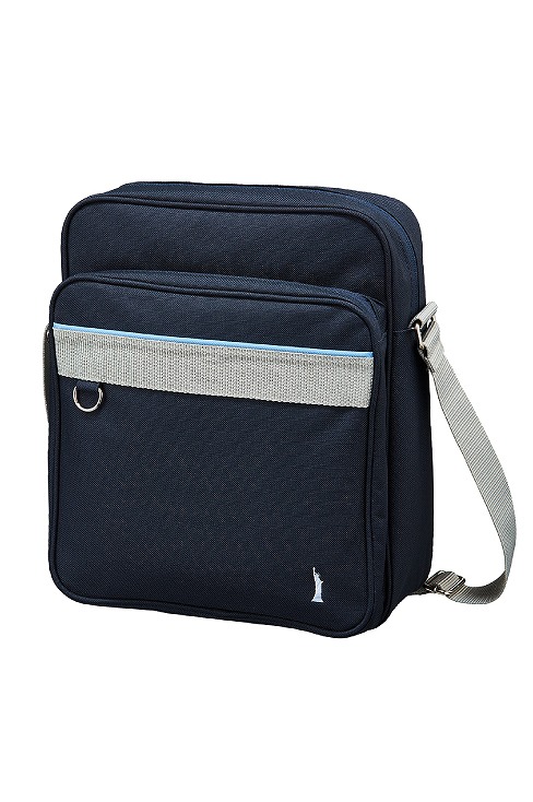 EASTBOY（イーストボーイ）のスクールバッグのショルダータイプは制服