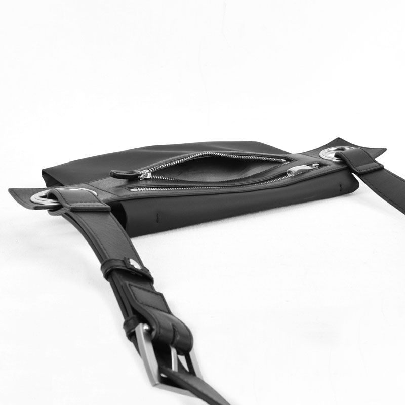 rubber-cho】hatomeボディバッグMサイズ | ボディバッグ