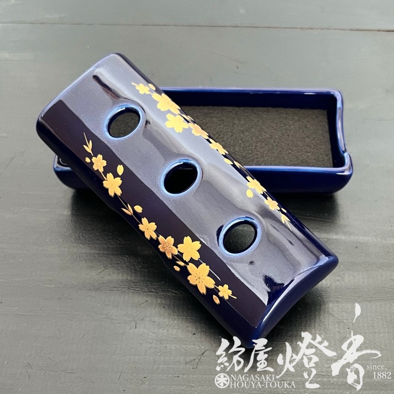 香器『寝かせる線香皿【瑠璃に桜/小サイズ】スティック用紙箱入[不燃