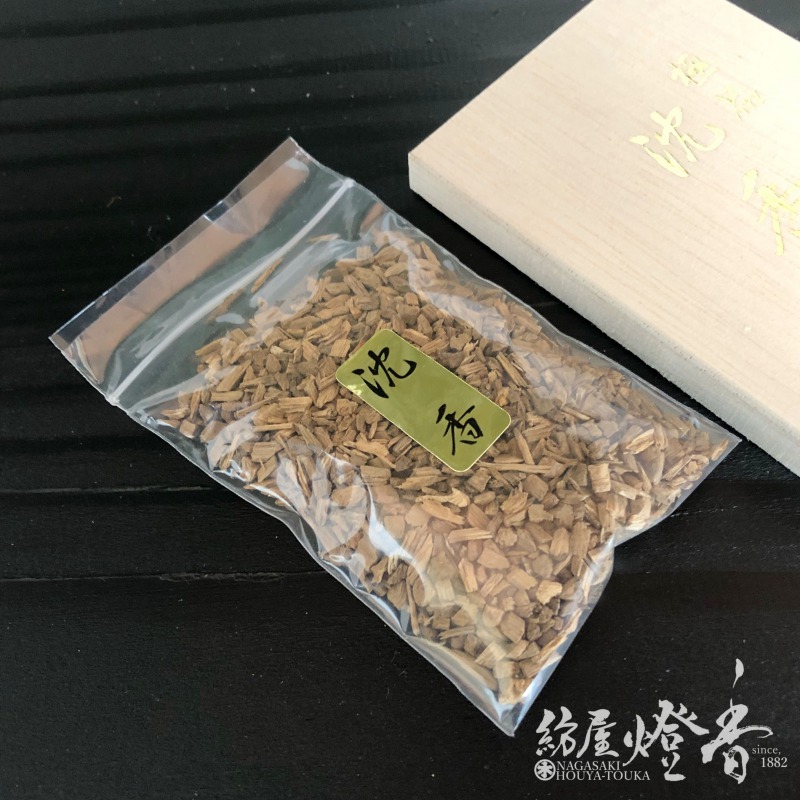 香木/香原料『極品沈香(馬蹄型シャム沈香)【刻】6g木箱入』精華堂