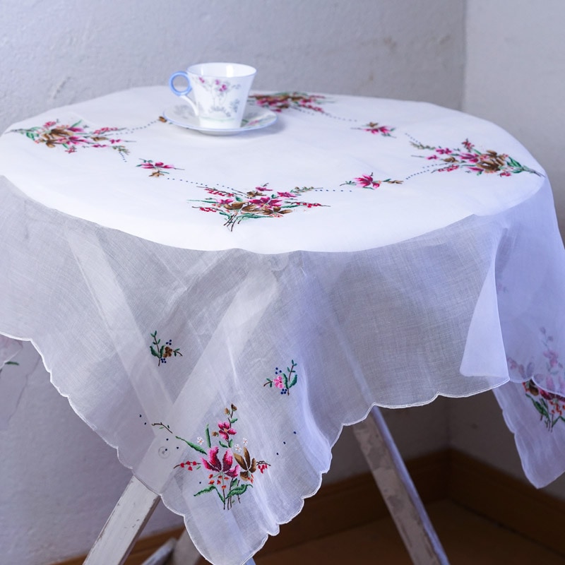 イギリスのパイナップルクロスに手刺繍のテーブルクロス88×87cm ge