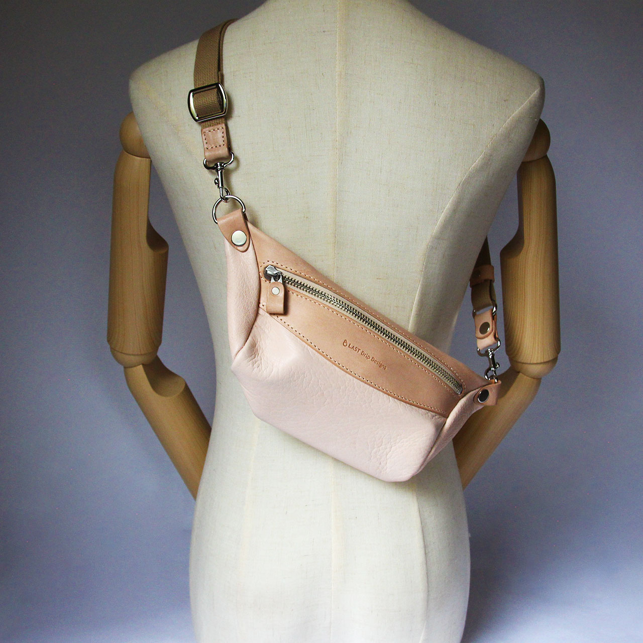 本ヌメ革 鹿革 スマホボディバッグ 】 コンパクト スマホショルダー