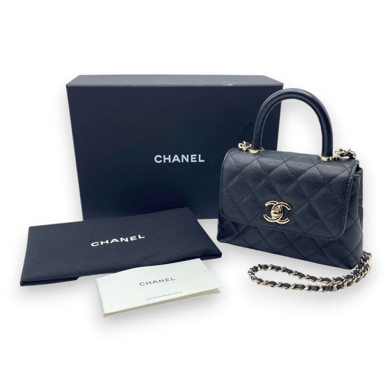 シャネル ココハンドル ミニクラッチ W16 ブラック キャビアスキン