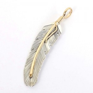 ハーヴィーメイス 12KGF フェザー ペンダント｜マライカ公式通販