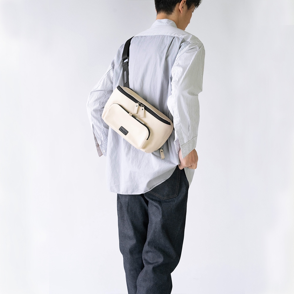 ボディバッグ ショルダーポーチ 8.3インチタブレット LUCAS BEIGE