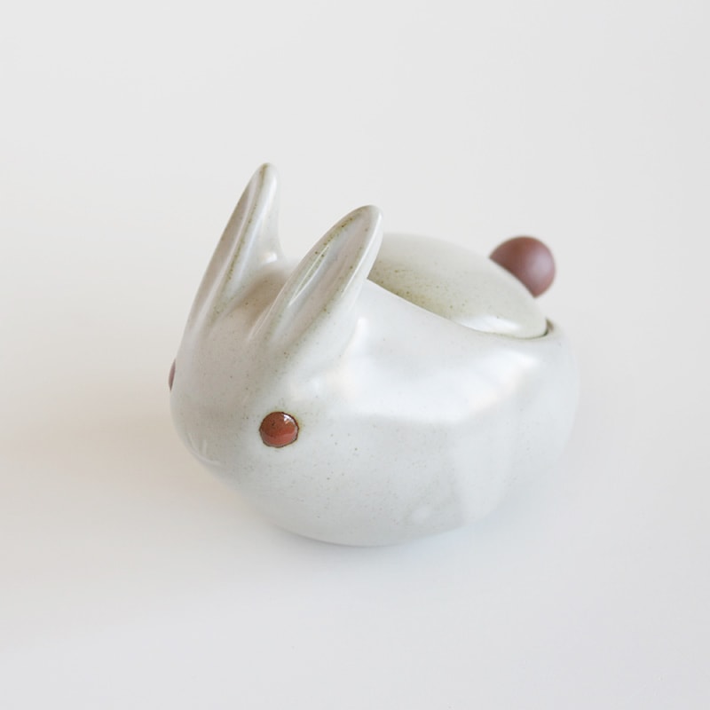 うさぎポット 全2色 | 暮らし,インテリア | MEISTERHAND by IBUKI