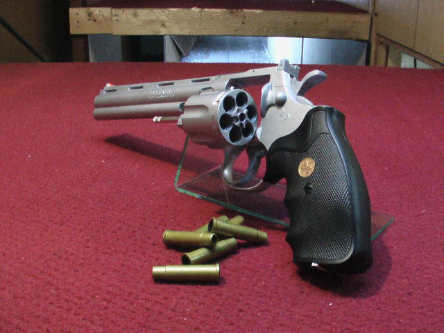 店内全品5％OFFクーポン】クラウンモデル・コルト パイソン ハンター