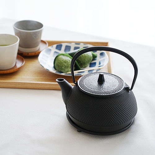 岩鋳 鉄瓶兼用急須 5型 新アラレ 黒 12822の通販【FLICKCART】