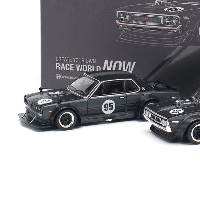 1/64 LAUREL C130 TCS2025 1/64 SKYLINE GT-R V8 DRIFT (HAKOSUKA