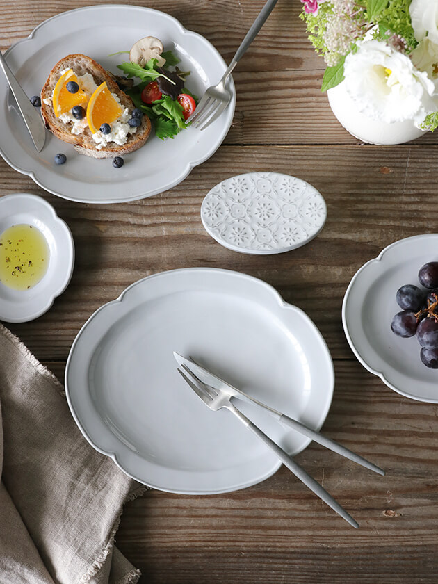 プレートFleur L ホワイト 25 x 21 陶器 お皿 花柄 日本製 和洋 サラ