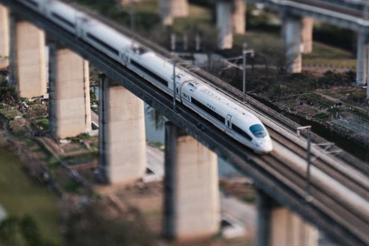 七工匠 7Artisans Tilt-Shift 50mm F1.4 ティルト&シフト APS-C | 焦点