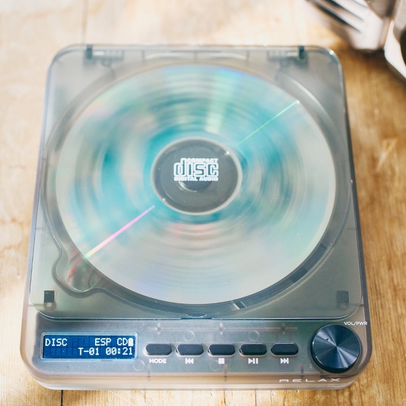 スケルトンでおしゃれな！RELAX RELAX PIXEL TUNES CDプレーヤー